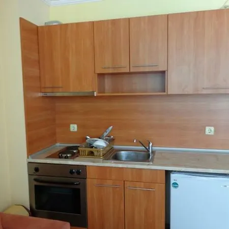 Victoria Palace Apartment